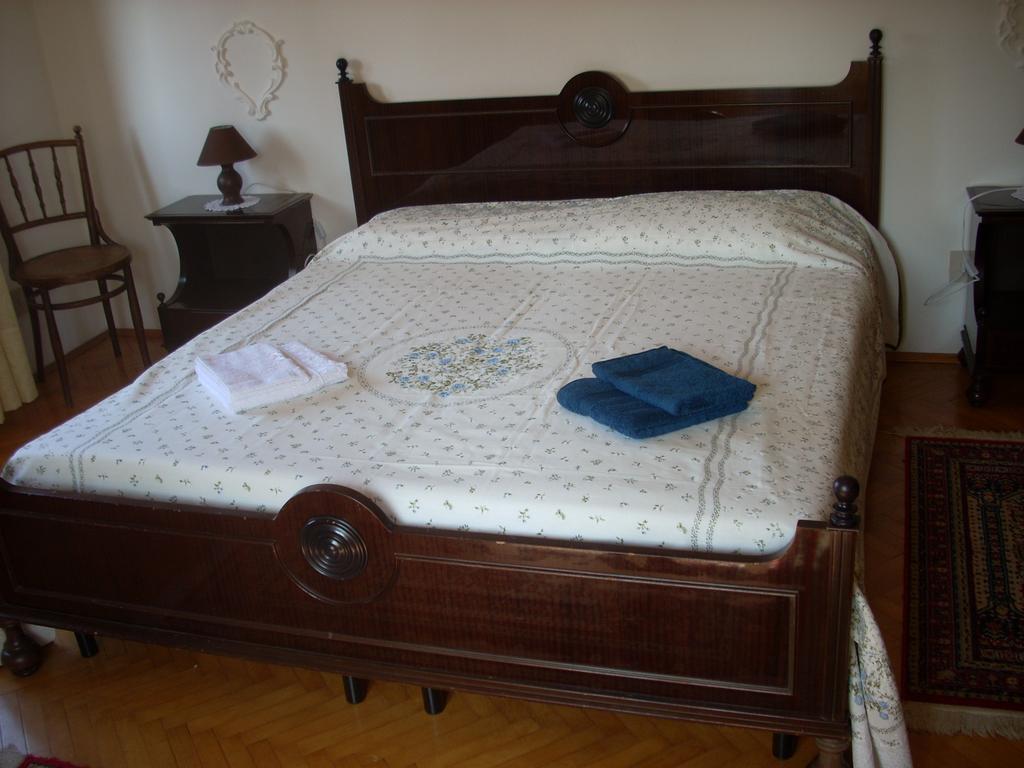 Bed And Breakfast Al Laghetto Basovizza Bagian luar foto