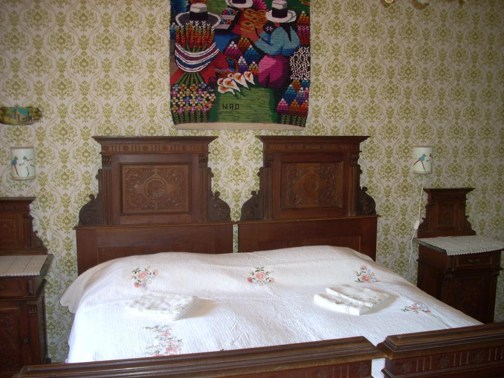 Bed And Breakfast Al Laghetto Basovizza Bagian luar foto